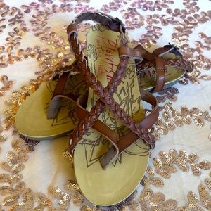 Blowfish- Girls sz3 - NEW - Sandals 🐡